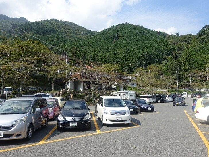 biwa-lake-valley-parking-area-01.jpg